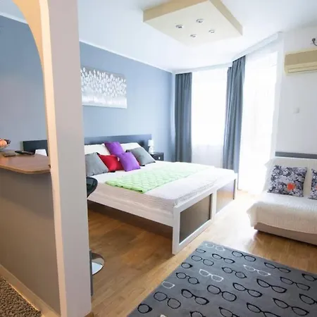 Maxim Apartment